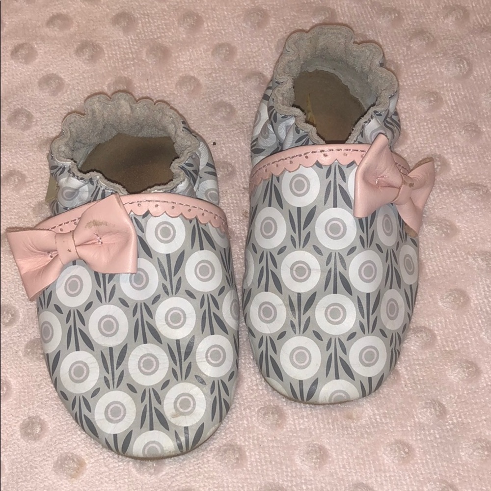 Robeez soft sole moccasins